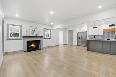 2550 E 17th St, Tulsa, OK 74104 - photo 5