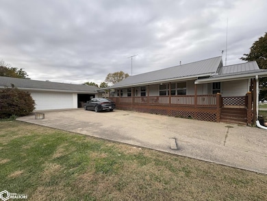 408 N Trussell Ave, Moravia, IA 52571 - photo 4