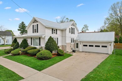 327 W 4th St, Auburn, IN 46706 - photo 5