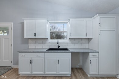 1002 N Harrison St, Alexandria, IN 46001 - photo 7