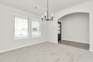 241 Eagleville Dr, Alvin, TX 77511 - photo 4