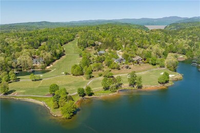 VINYARD'S GOLF COURSE VIEW