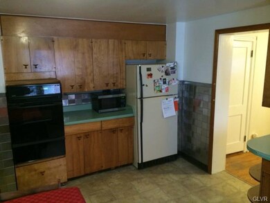 254 W Fairview St, Bethlehem, PA 18018 - photo 4