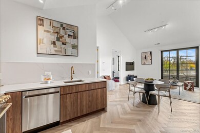 100 E Putnam Ave unit 311, Greenwich, CT 06807 - photo 6