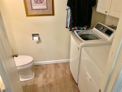 79 Oakridge Dr, Londonderry, NH 03053 - photo 7