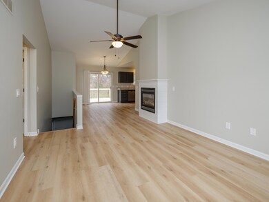 6030 Fairgrove St unit 6032, Kalamazoo, MI 49009 - photo 7