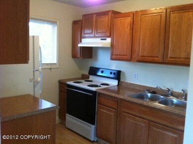 529 W 75th Ave, Anchorage, AK 99518 - photo 3