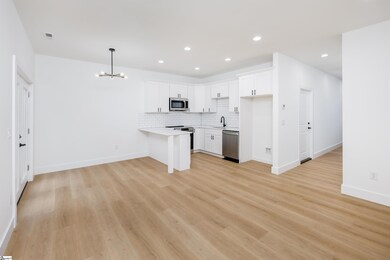 35 Wedgefield Dr, Boiling Springs, SC 29316 - photo 5