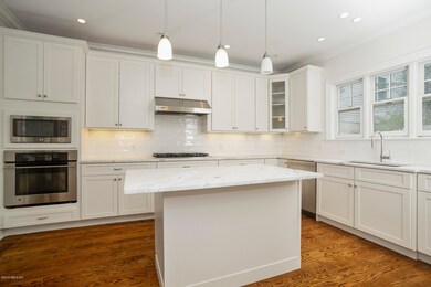 008-photo--7378304