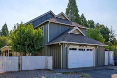 1299 Vista Dr, Grants Pass, OR 97527 - photo 2