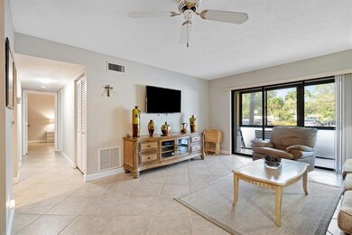 811 Sky Pine Way unit 21, Greenacres, FL 33415 - photo 7