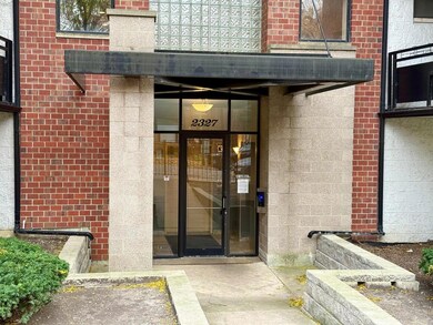 2327 W Wolfram St unit 311, Chicago, IL 60618 - photo 3