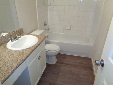 16750 Fallen Timbers Dr, Conroe, TX 77385 - photo 7