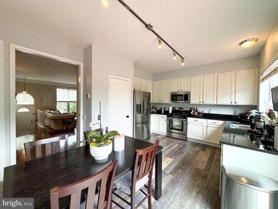 5112 Observation Way, Alexandria, VA 22312 - photo 5