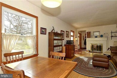 9218 Long Branch Pkwy, Silver Spring, MD 20901 - photo 5