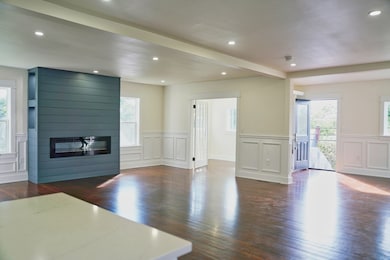 281 Forest St, Arlington, MA 02474 - photo 6