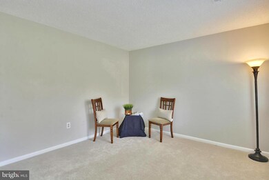 2568 Fox Ridge Ct unit 31, Woodbridge, VA 22192 - photo 7