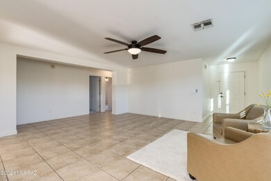 8134 S Teaberry Ave, Tucson, AZ 85747 - photo 5