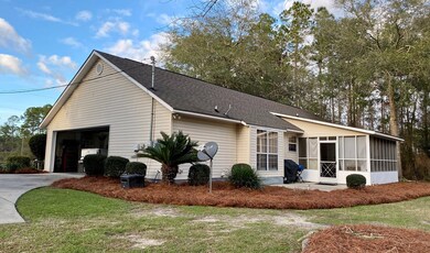 220 Corbitt Dr, Douglas, GA 31533 - photo 5