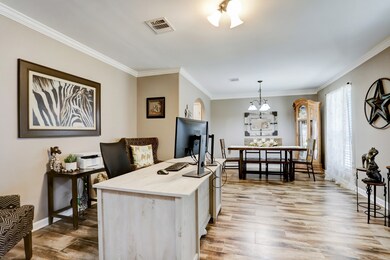 9239 Landwood Dr, Houston, TX 77040 - photo 2