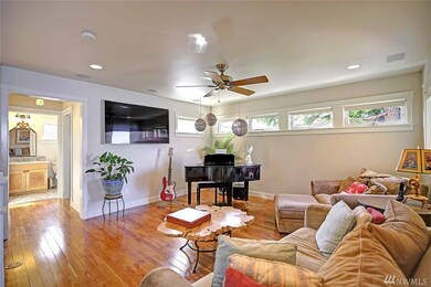 19126 Soundview Dr NW, Stanwood, WA 98292 - photo 3