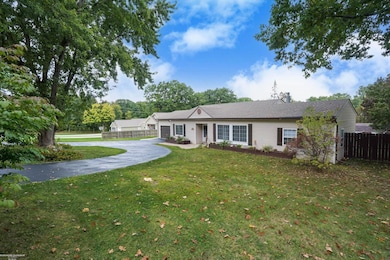 5196 Greenview Dr, Clarkston, MI 48348 - photo 3