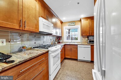 505 Brightwood Club Dr, Lutherville Timonium, MD 21093 - photo 6