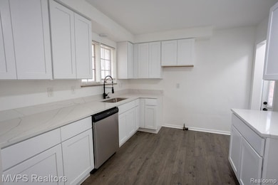 15255 Ego Ave, Eastpointe, MI 48021 - photo 7