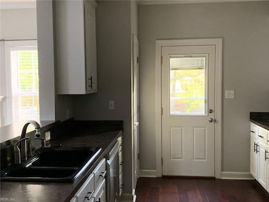 401 Harper Ct, Chesapeake, VA 23323 - photo 6