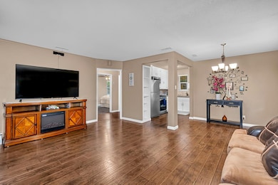 1135 E Lansing Way, Fresno, CA 93704 - photo 5