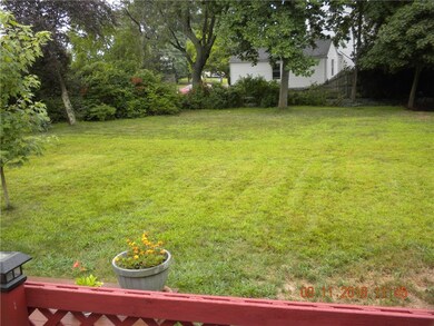 51 Sparrow Ln, Warwick, RI 02889 - photo 4