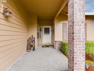 207 SW 37th Terrace, Gresham, OR 97080 - photo 5