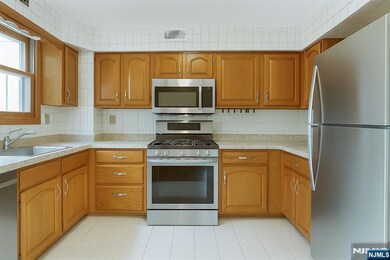 210 Pavonia Ave, Jersey City, NJ 07302 - photo 7