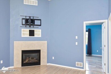 05-Living Room MS_9647
