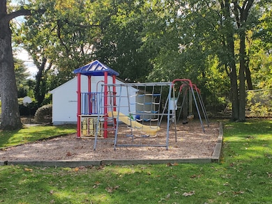 421 Sylvan Knoll Rd, Stamford, CT 06902 - photo 5