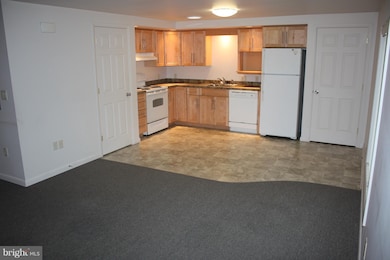 33 William Penn Dr unit A, Chambersburg, PA 17201 - photo 2