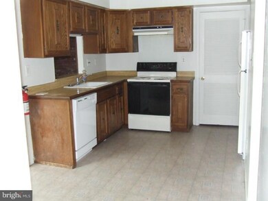 115 Malvern Ct, Mount Laurel, NJ 08054 - photo 5