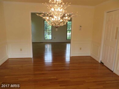 11201 Ballantre Ln, Glenn Dale, MD 20769 - photo 5