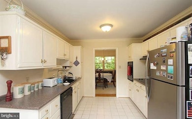 12225 Thoroughbred Rd, Herndon, VA 20171 - photo 7