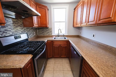 2943 Knorr St, Philadelphia, PA 19149 - photo 5