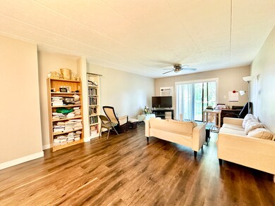 264 E Bailey Rd unit H, Naperville, IL 60565 - photo 2