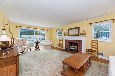 7 Frank Low St, Narragansett, RI 02882 - photo 3