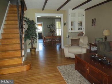 559 E Broad St, Souderton, PA 18964 - photo 4