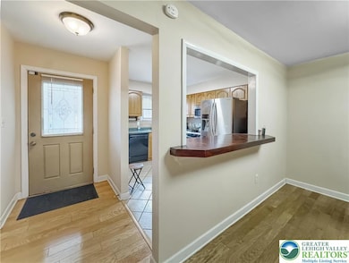 135 High Point Ln, Easton, PA 18042 - photo 3