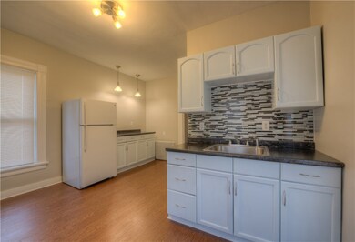 31 Coulter St unit 2, Pittsburgh, PA 15205 - photo 2