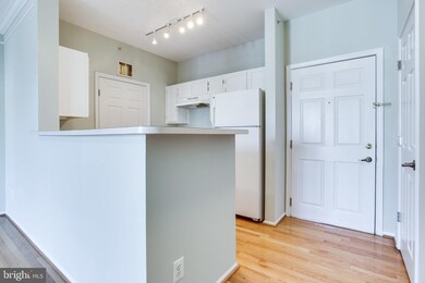 The Gates Of McLean unit 1407, McLean, VA 22102 - photo 7