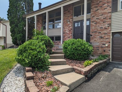 17790 Sarah Ln, Country Club Hills, IL 60478 - photo 3