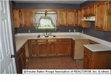 Tons of Cabinet Space!!!!