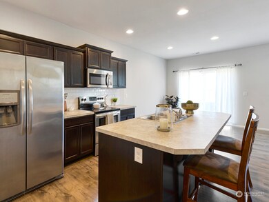 10549 190th St E, Puyallup, WA 98375 - photo 3