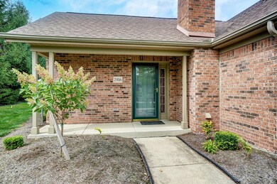 2816 Laurel Wind Blvd unit 2816, Lewis Center, OH 43035 - photo 3